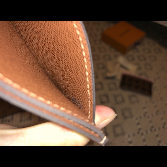Louis Vuitton Monogram Cardholder - Picture 4 of 5